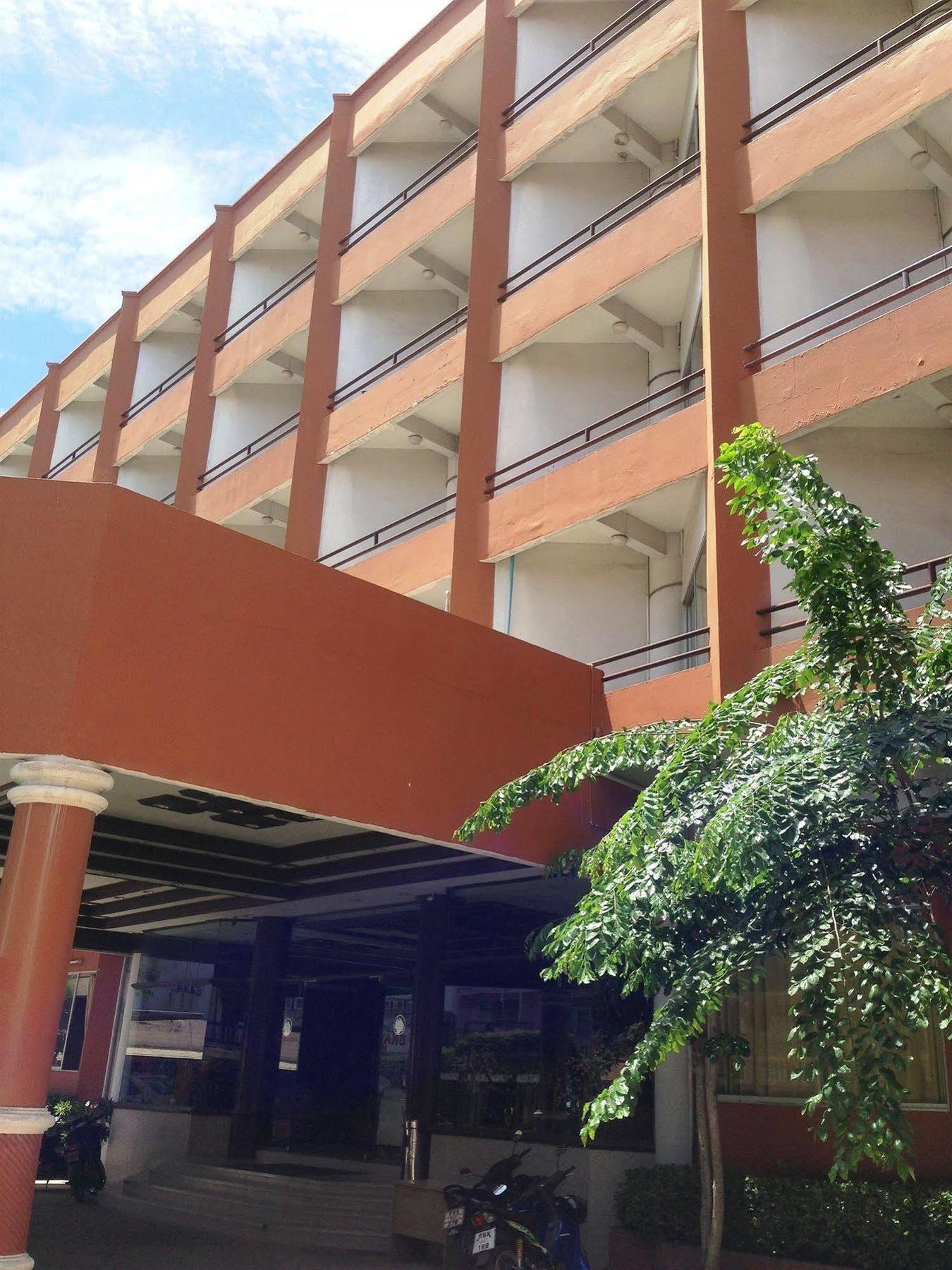 Skaw Beach Hotel Pattaya Εξωτερικό φωτογραφία